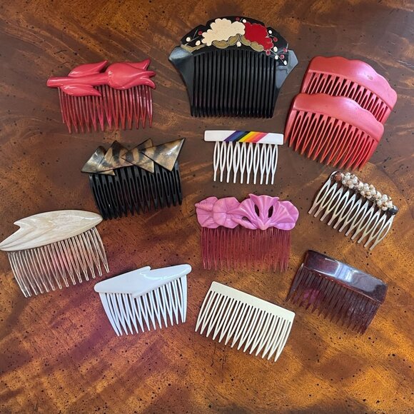 Lot of 12 Vintage Hair Combs 70s 80s Bold Plastic Japanese Rainbow Beaded Tulip - Picture 10 of 10